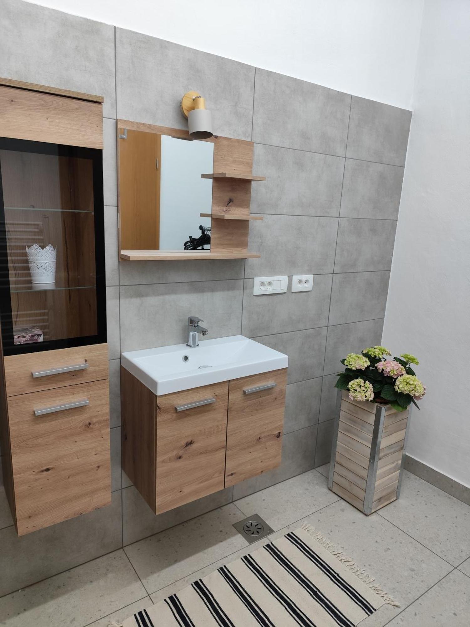 Apartma Peter1a Begunje na Gorenjskem Bagian luar foto